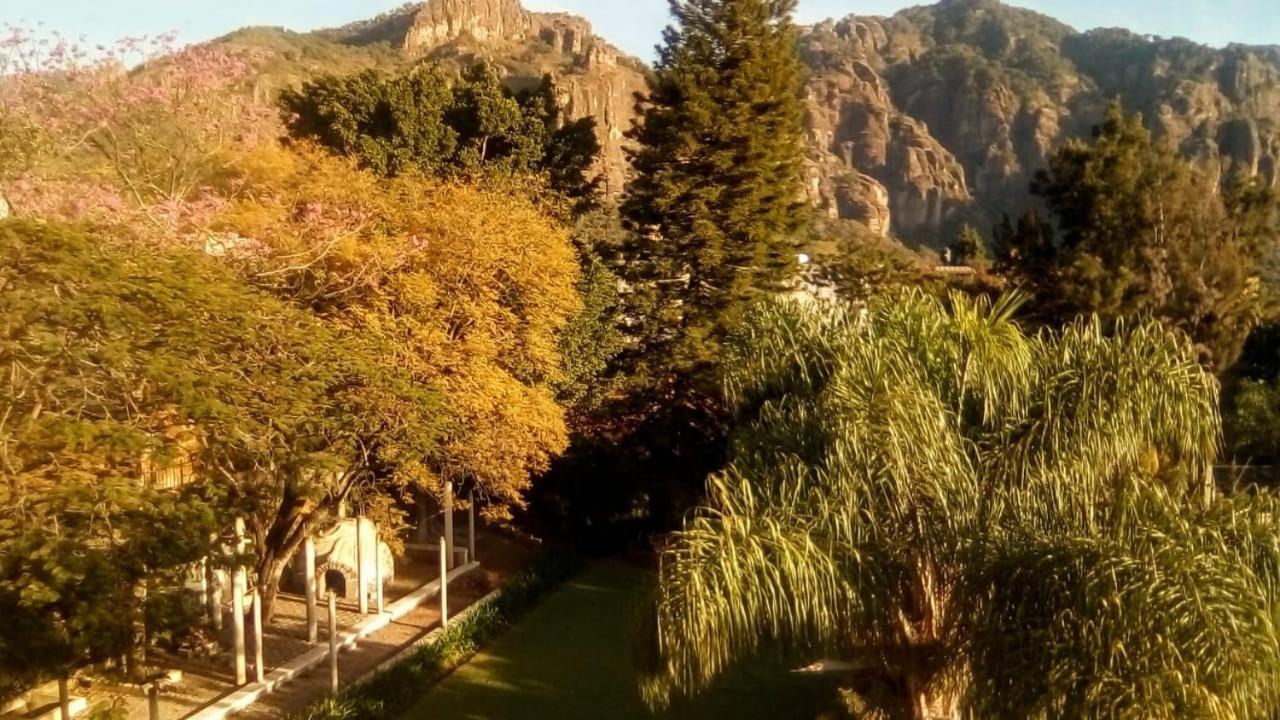 Hotel Quinta Del Sol Тепостлан Экстерьер фото